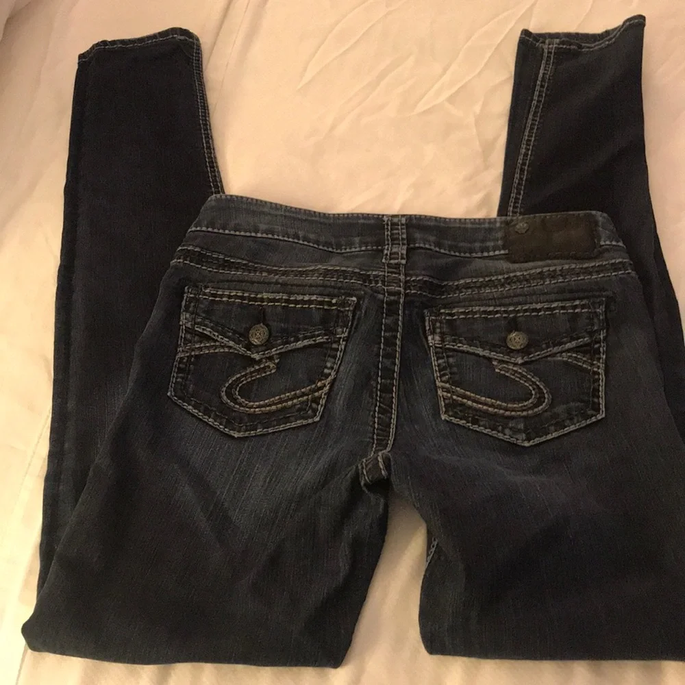 EUC Silver Suki super skinny 26‎ x 29 Sz 2